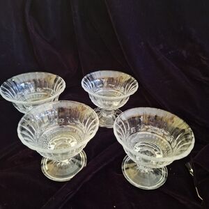 Compote Pedestal sherbet bowl